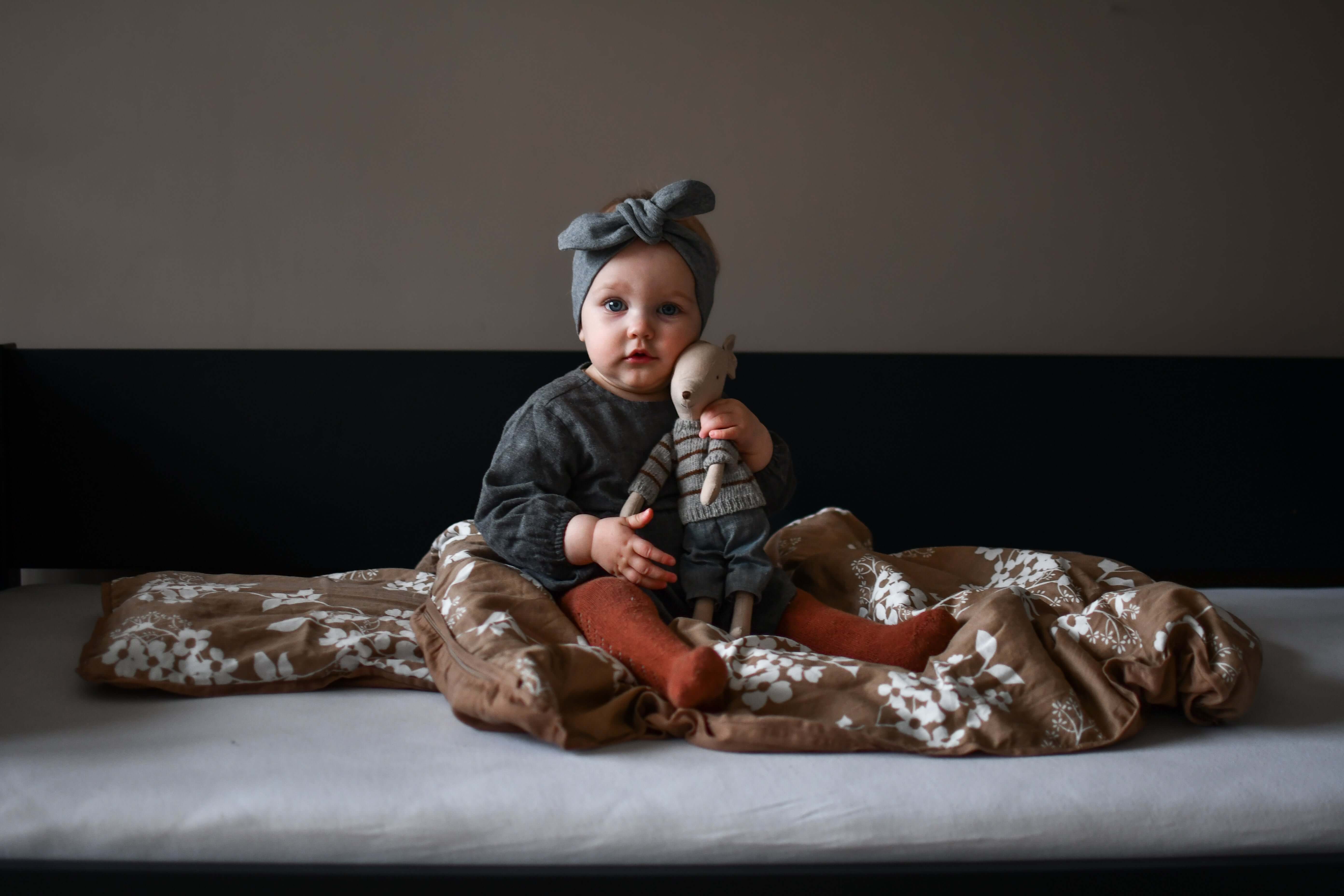 Baby lyxpaket med amningskudde och sängkläder