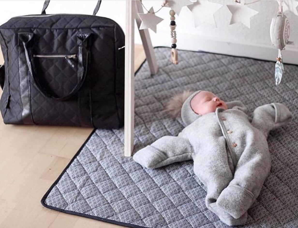 Quilt Blanket - Black, Nordic Sky