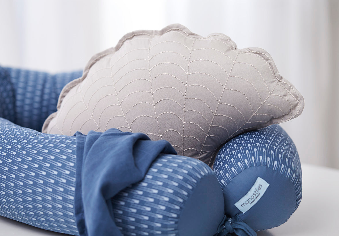 Muslinge pude - Octopus grey, Nordic Sea - Manostiles Danish Design