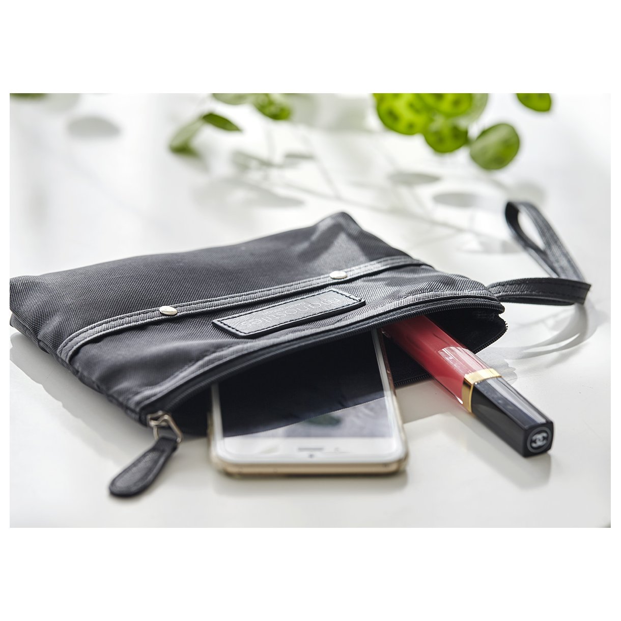 Clutch - Manostiles Danish Design