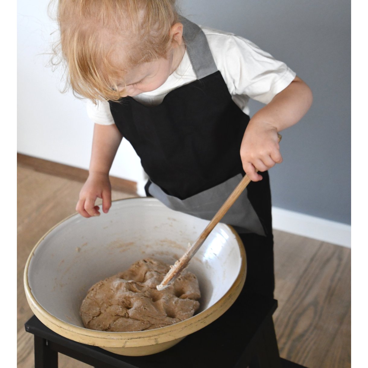 Børneforklæde - Sort - Manostiles Danish Design