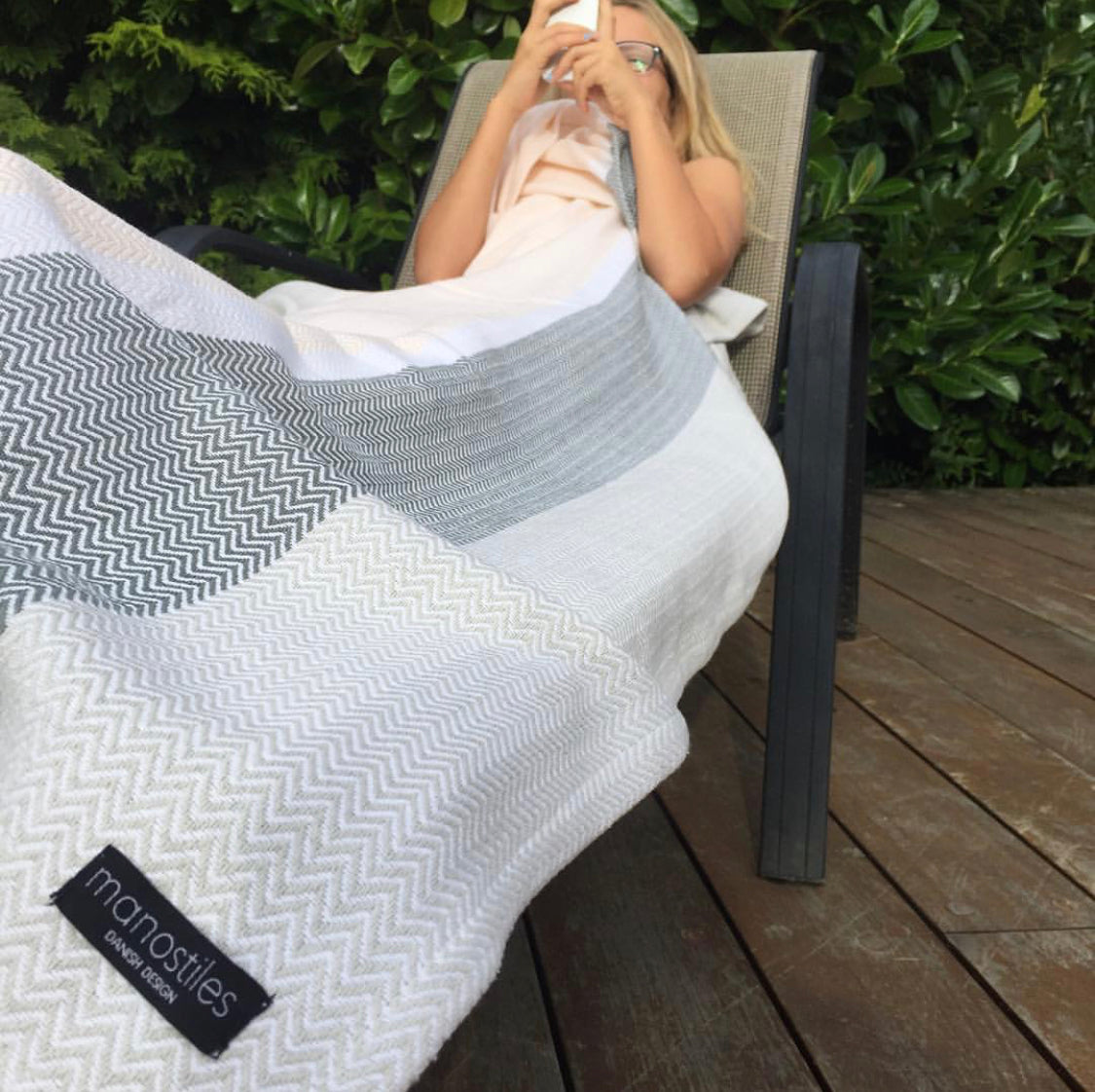 Plaid - Nude - Manostiles Danish Design