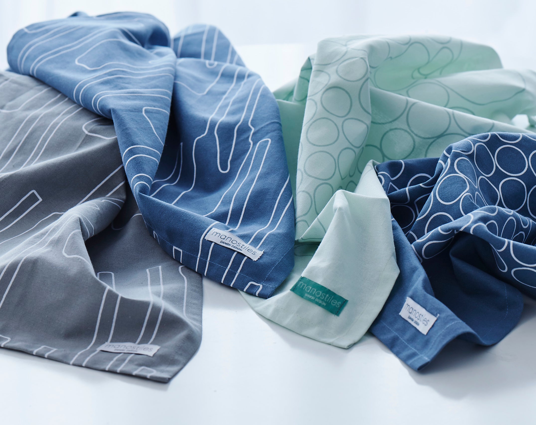 Viskestykke - Blå m. dots - Manostiles Danish Design