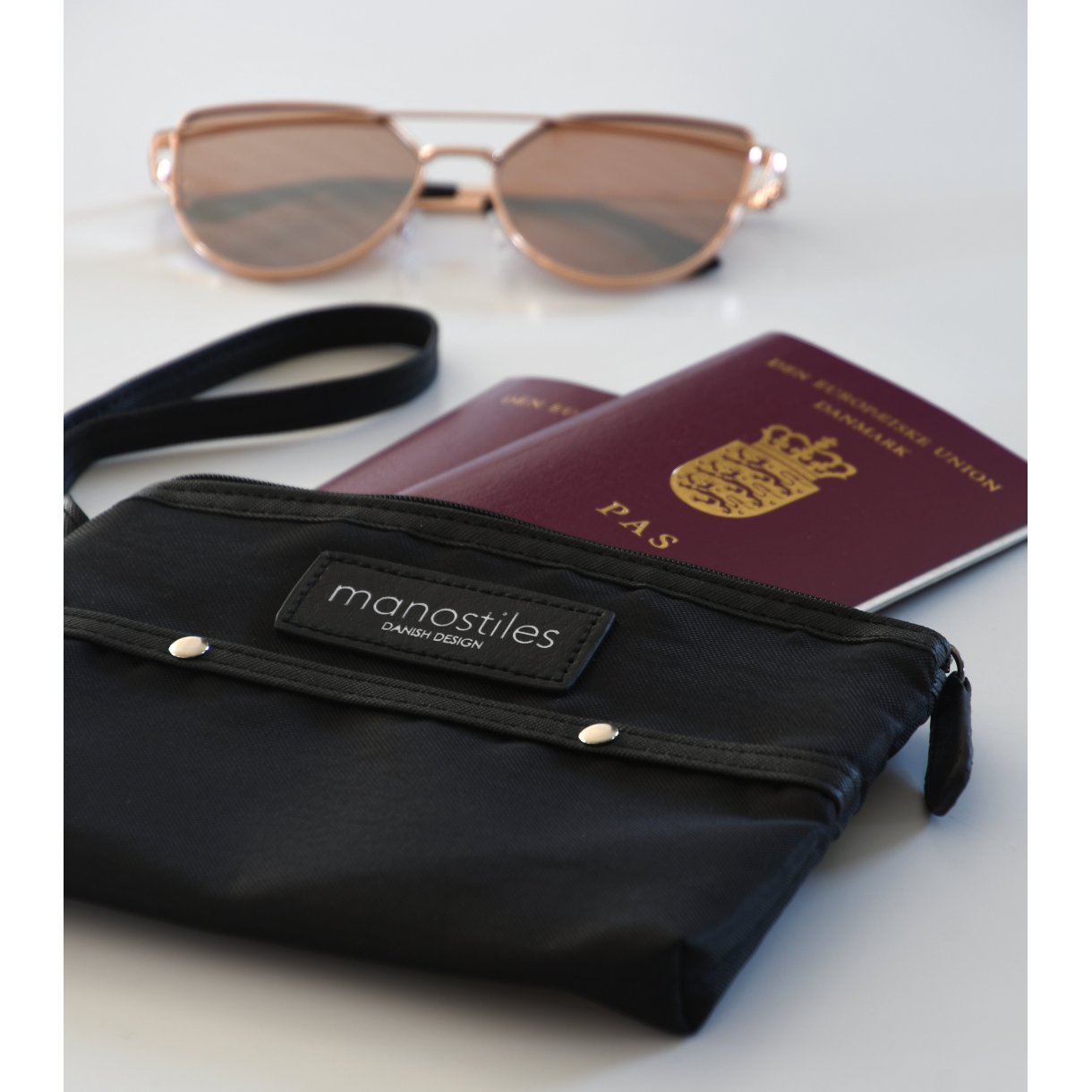 Clutch - Manostiles Danish Design 